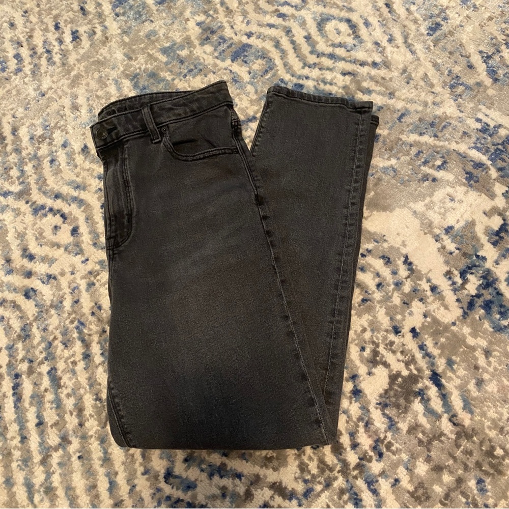 American Eagle Outffiers Mom Jean